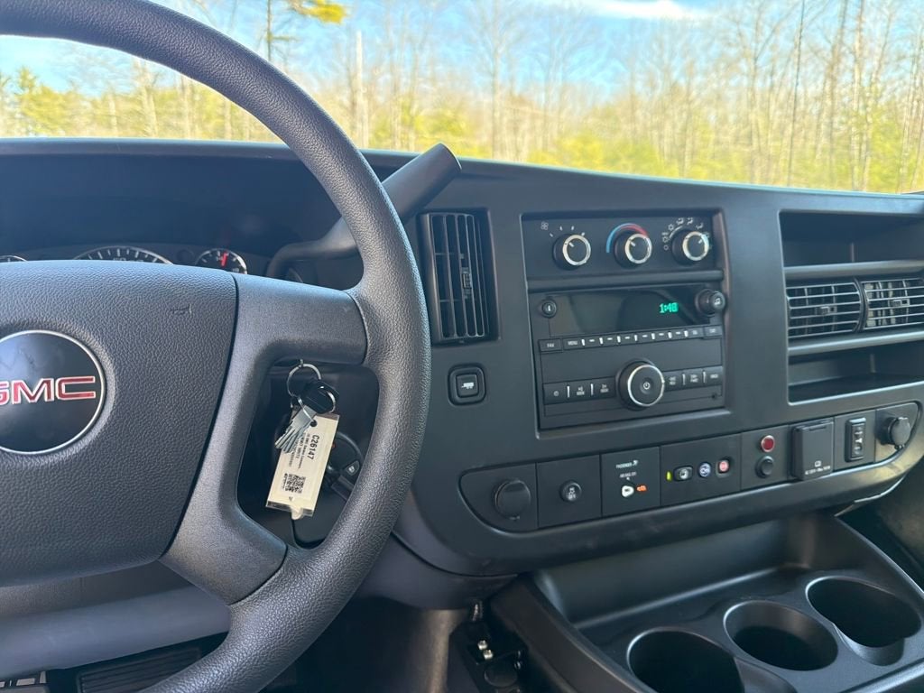 2026 GMC Savana Cutaway 3500 1WT