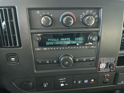 2025 GMC Savana Cutaway 3500 1WT