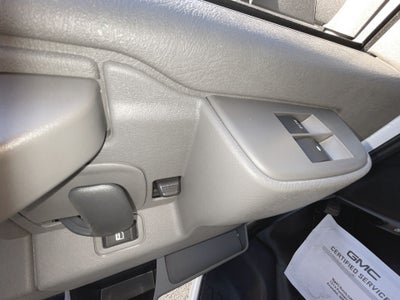 2025 GMC Savana Cutaway 3500 1WT