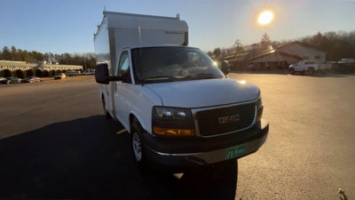 2025 GMC Savana Cutaway 3500 1WT