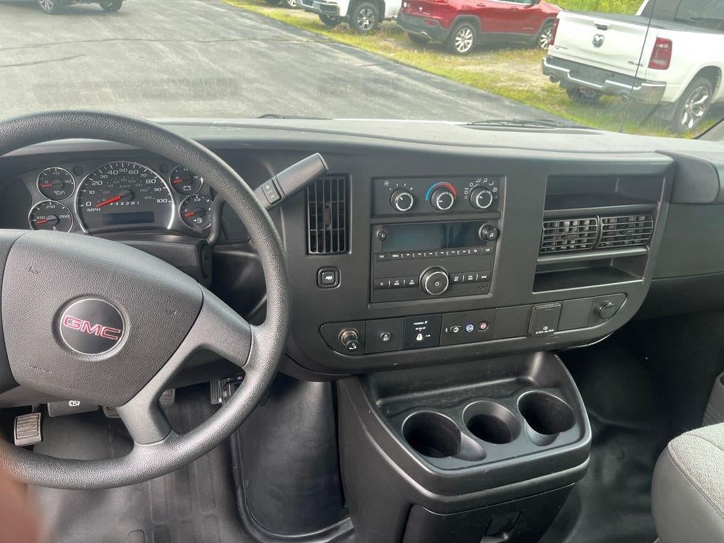 2019 GMC Savana Cutaway 3500 Work Van