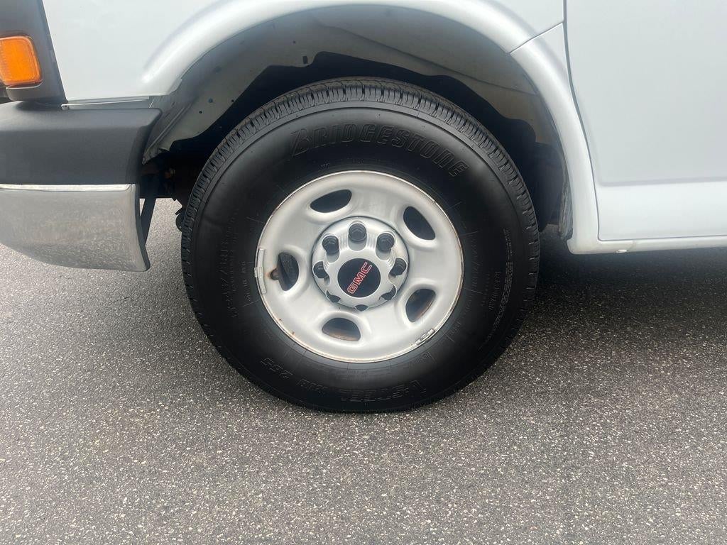 2019 GMC Savana Cutaway 3500 Work Van