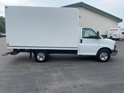 2019 GMC Savana Cutaway 3500 Work Van