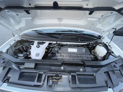 2025 GMC Savana Cutaway 3500 1WT