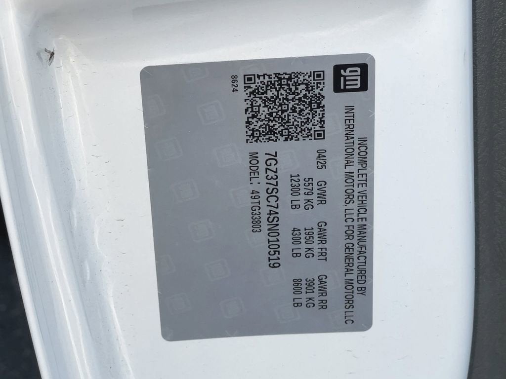 2025 GMC Savana Cutaway 3500 1WT