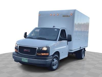 2025 GMC Savana Cutaway 3500 1WT