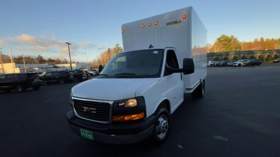 2025 GMC Savana Cutaway 3500 1WT