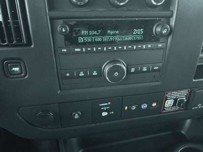 2025 GMC Savana Cutaway 3500 1WT