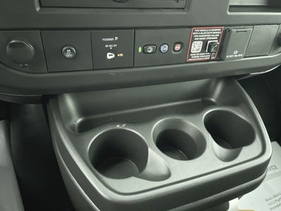 2025 GMC Savana Cutaway 3500 1WT