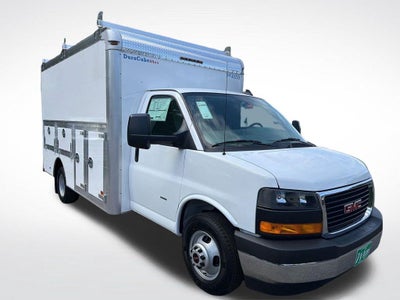 2026 GMC Savana Cutaway 3500 1WT