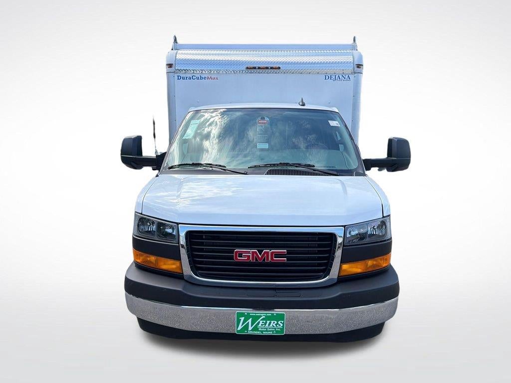 2026 GMC Savana Cutaway 3500 1WT