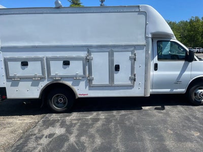 2022 GMC Savana Cutaway 4500 Gas