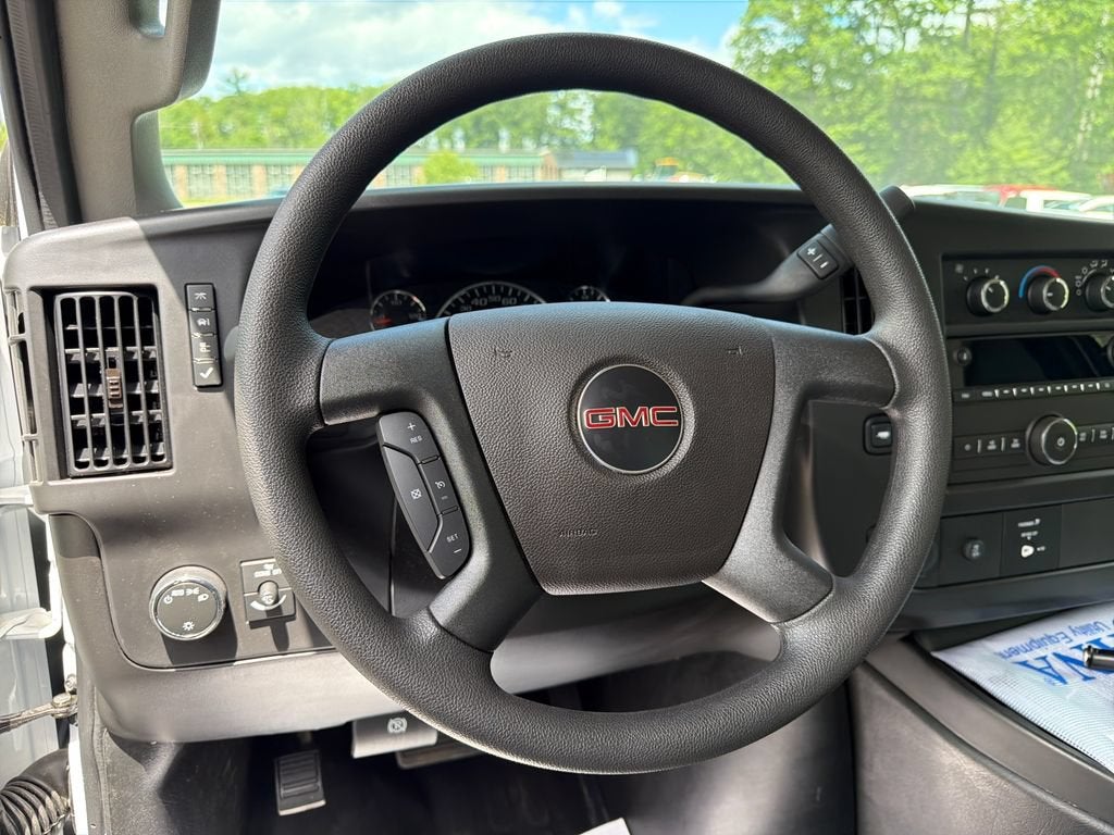 2026 GMC Savana Cutaway 4500 2WT