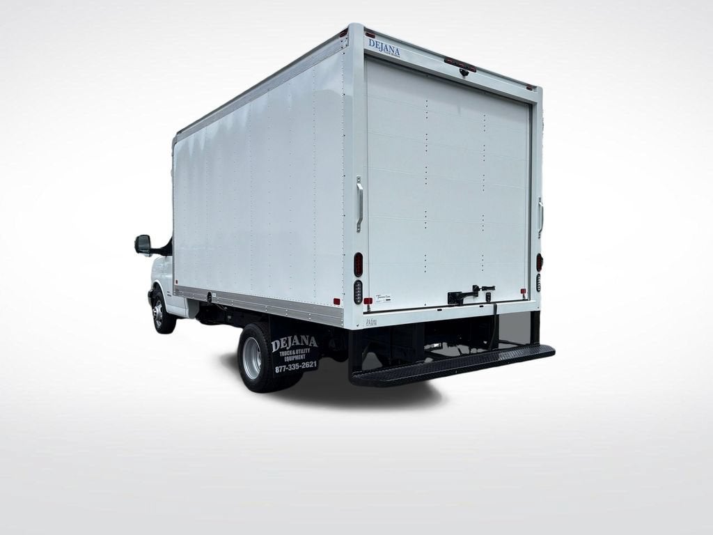 2026 GMC Savana Cutaway 4500 2WT