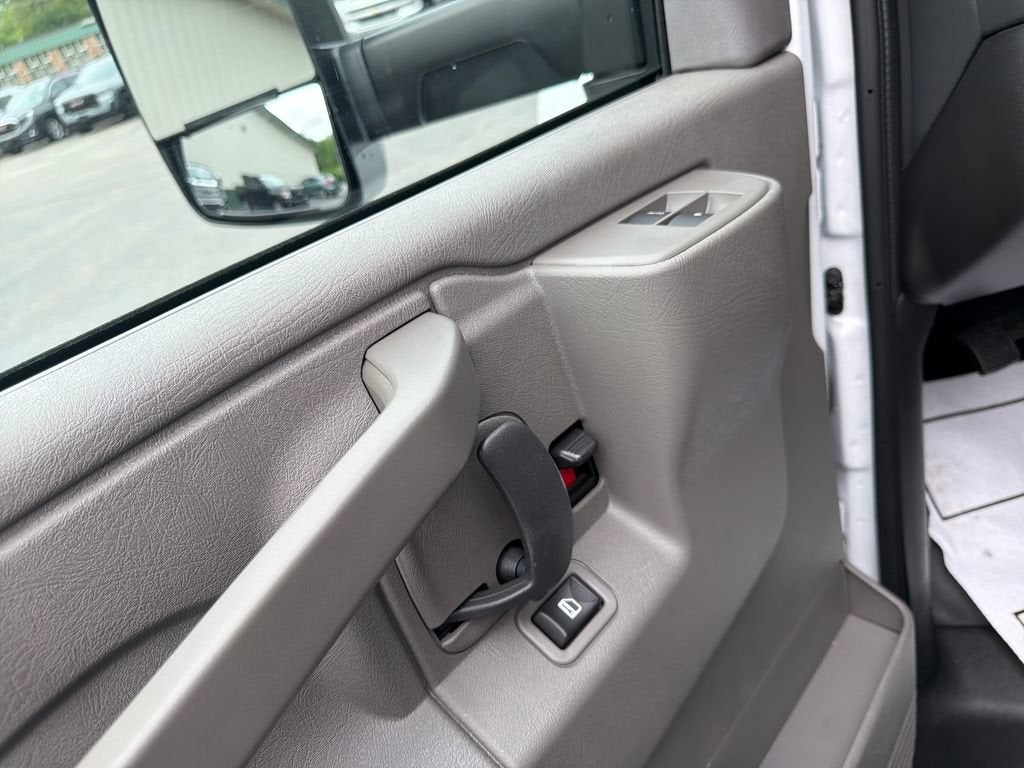 2026 GMC Savana Cutaway 4500 2WT
