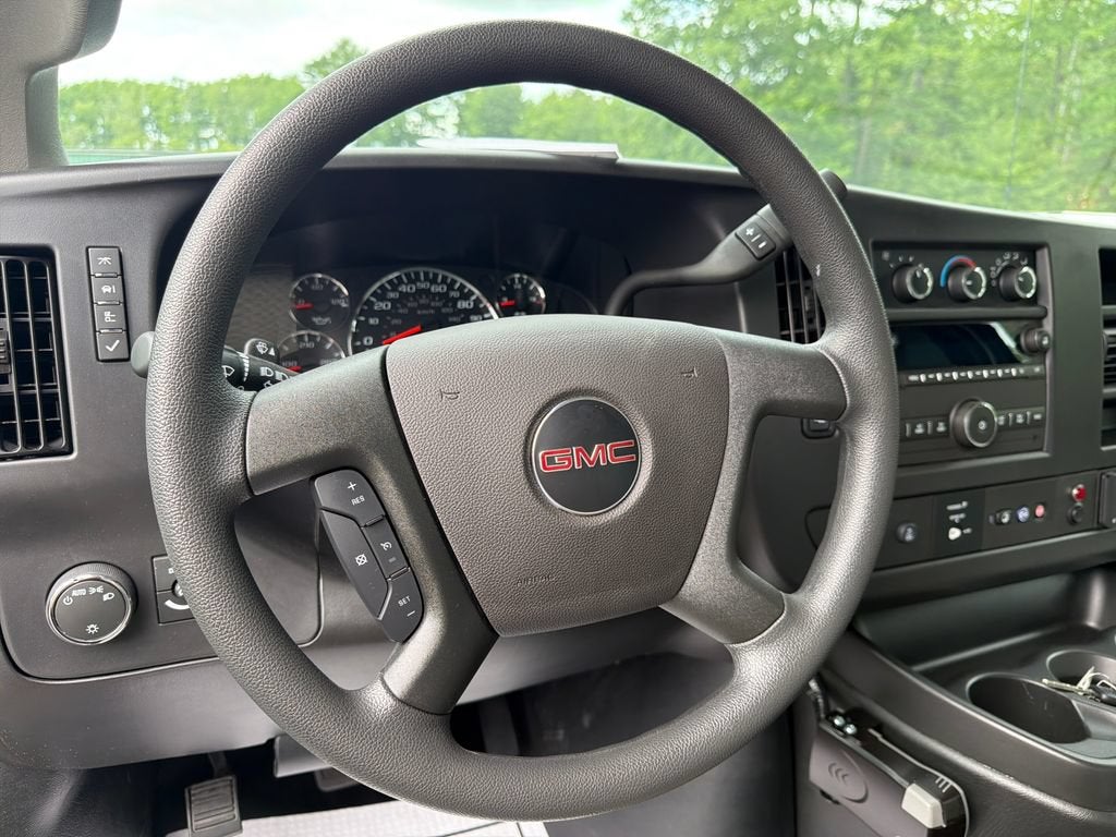 2026 GMC Savana Cutaway 4500 2WT