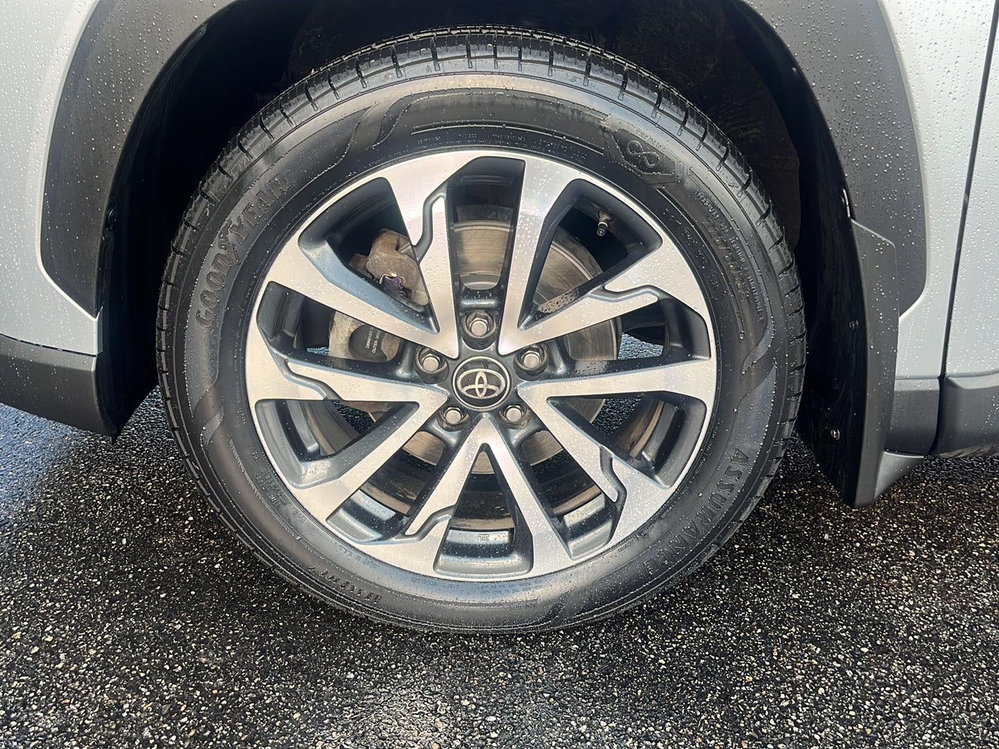 2022 Toyota Corolla Cross XLE - Photo 21
