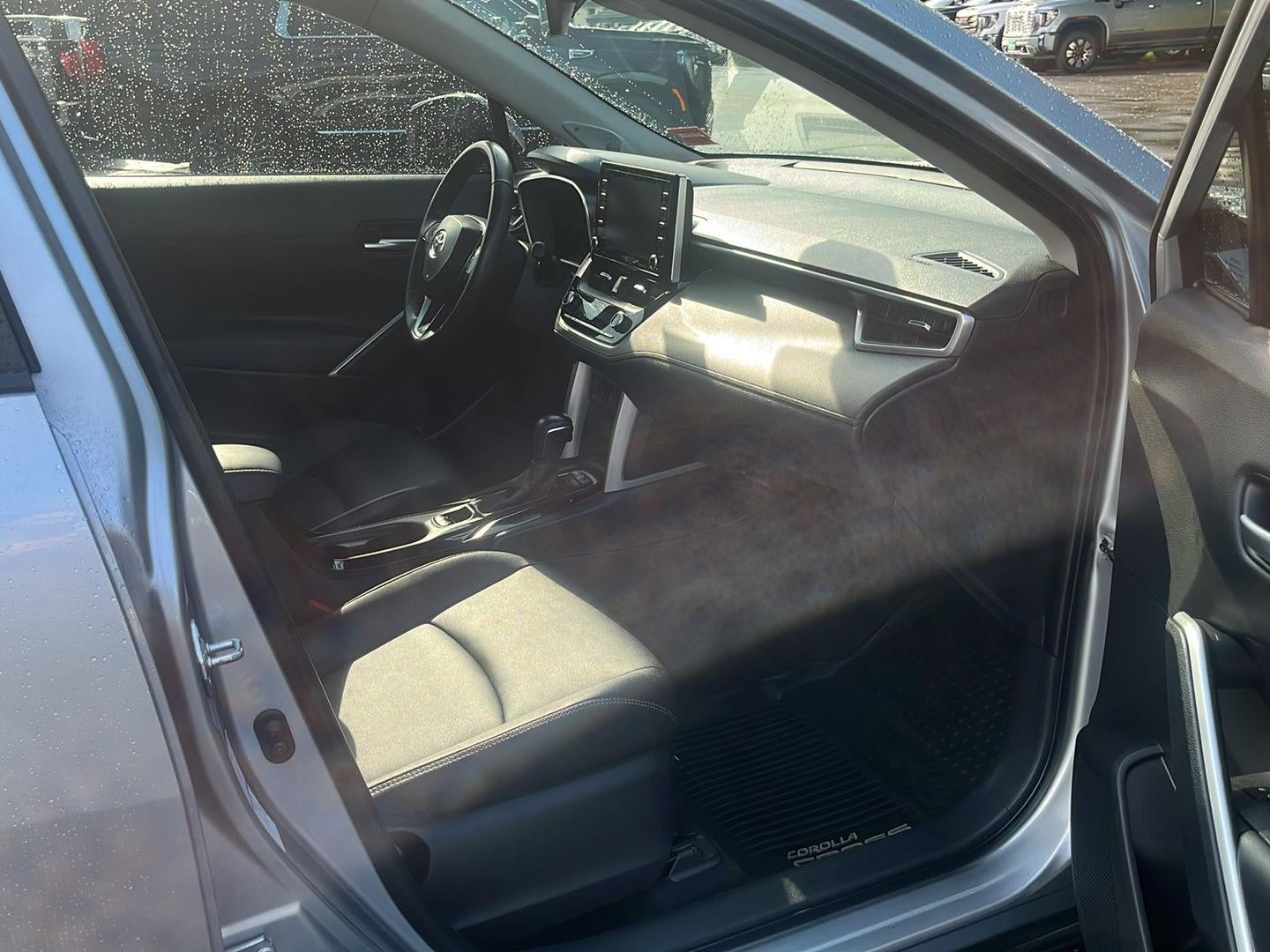 2022 Toyota Corolla Cross XLE - Photo 29