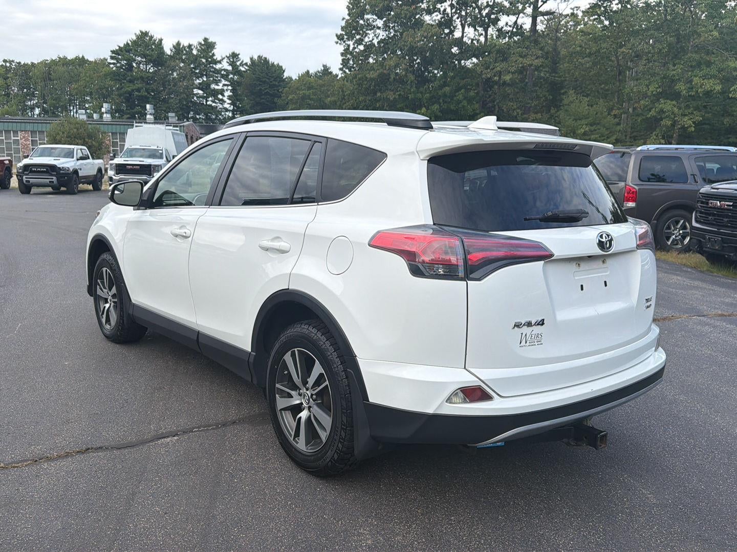 2017 Toyota RAV4 XLE