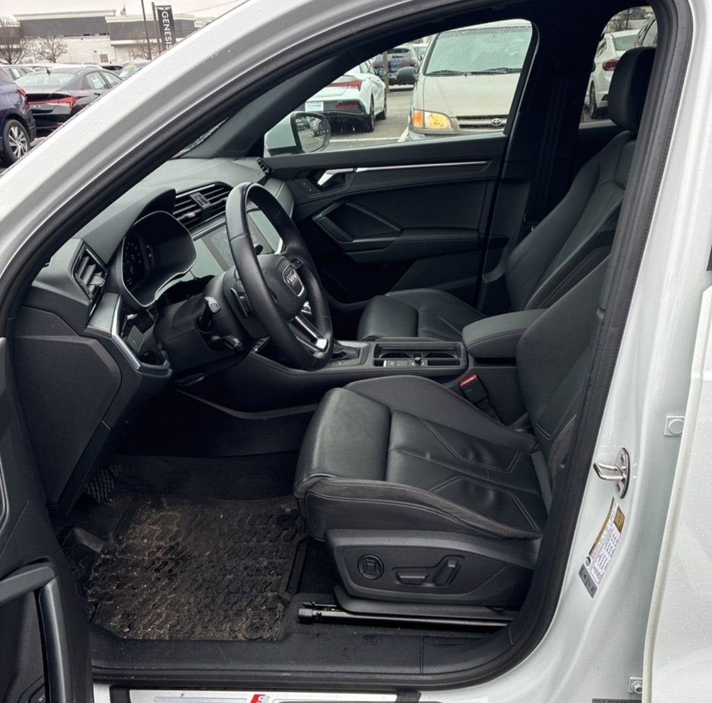 2022 Audi Q3 Premium 45 TFSI S line quattro Tiptronic