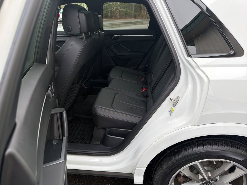 2022 Audi Q3 Premium 45 TFSI S line quattro Tiptronic