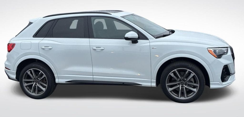 2022 Audi Q3 Premium 45 TFSI S line quattro Tiptronic