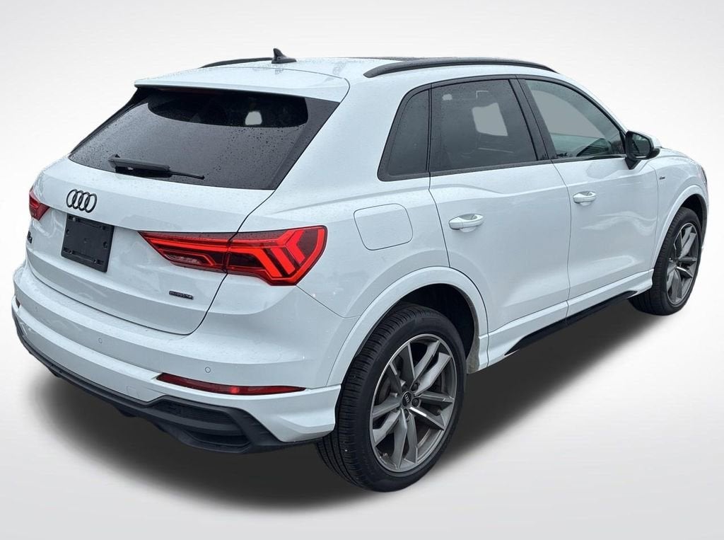 2022 Audi Q3 Premium 45 TFSI S line quattro Tiptronic