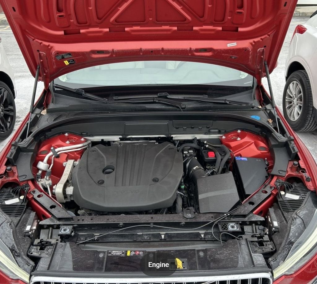 2023 Volvo XC60 B5 Plus Bright Theme