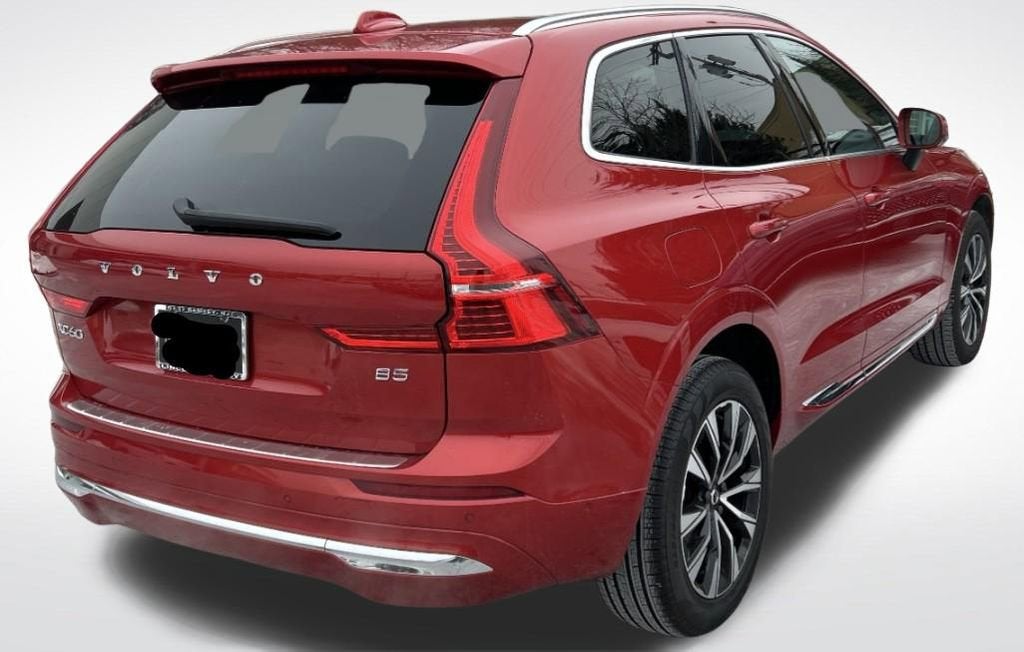 2023 Volvo XC60 B5 Plus Bright Theme